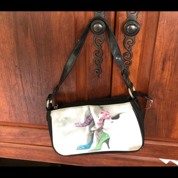 Purse - Picture 1 of 1